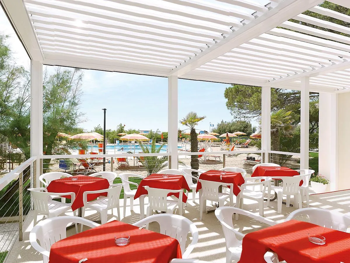 Hotel Bertha Fronte Mare Lido di Jesolo 3*,  Italië