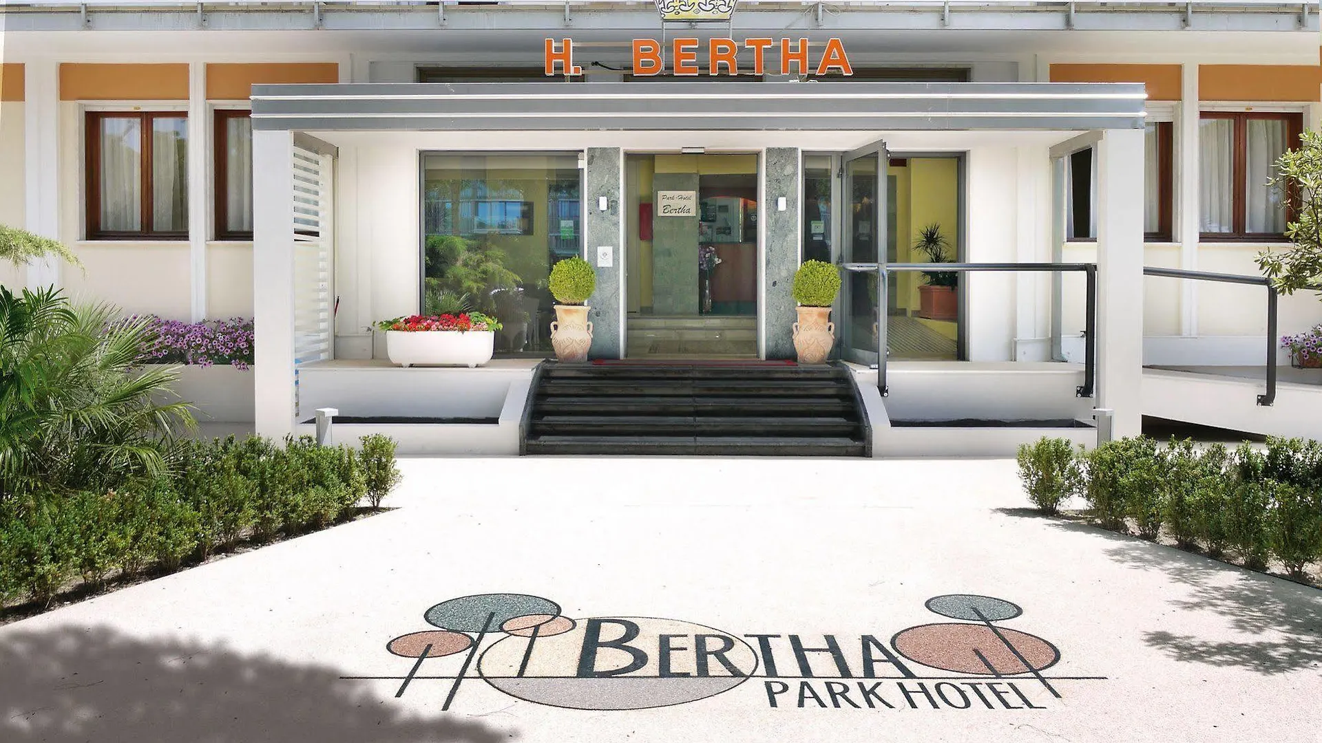 ***  Hotel Bertha Fronte Mare Lido di Jesolo Italië